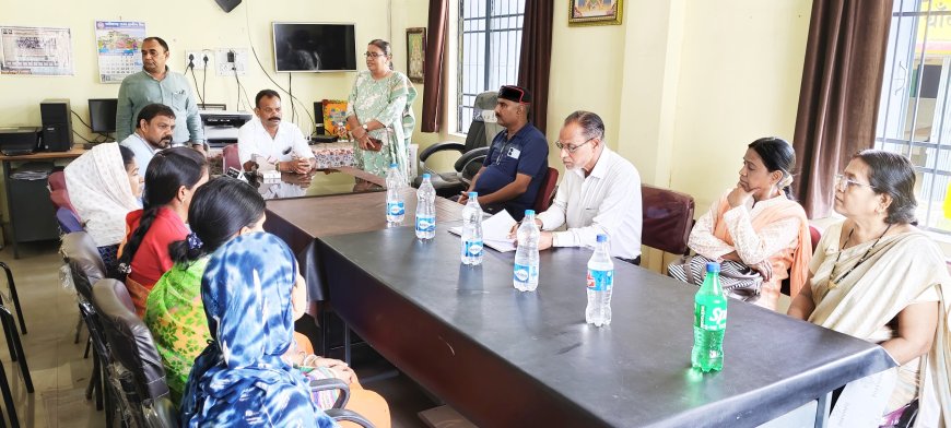 शासकीय उच्चतर माध्यमिक विद्यालय चांदमारी में शाला प्रबंधन एवं विकास समिति की त्रैमासिक बैठक संपन्न