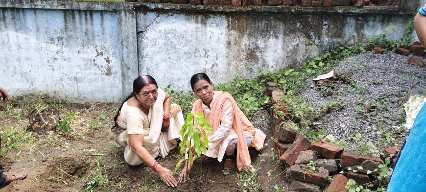 शासकीय उच्चतर माध्यमिक विद्यालय चांदमारी में शाला प्रबंधन एवं विकास समिति की त्रैमासिक बैठक संपन्न