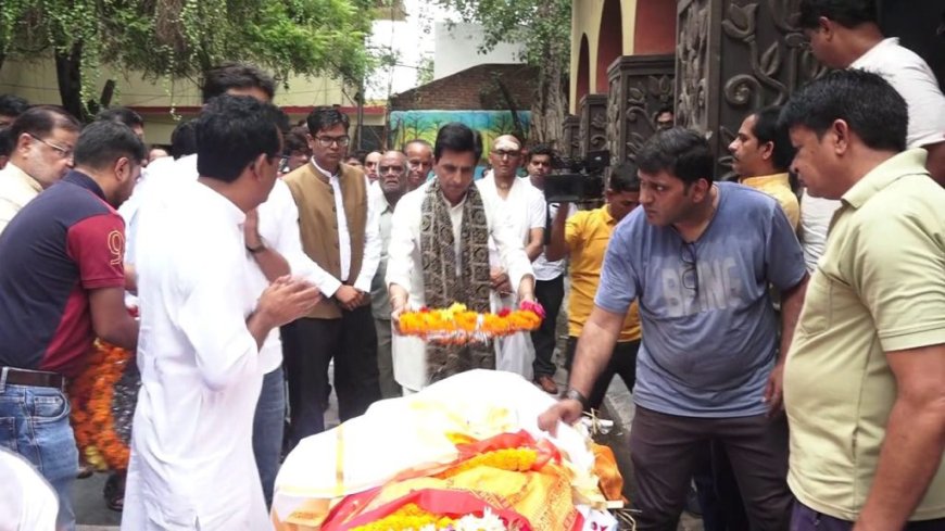 छत्तीसगढ़ के प्रसिद्ध हास्य कवि पद्मश्री डॉ. सुरेंद्र दुबे हुए पंचतत्व में विलीन…