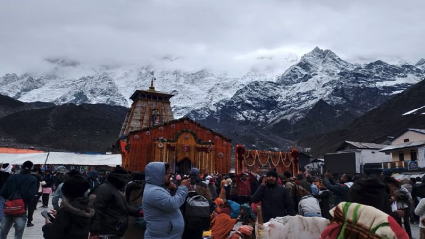 भारी बारिश के चलते यमुनोत्री हाईवे समेत कई जगह रास्ते बंद