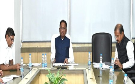 CM साय ने ली उच्च स्तरीय समीक्षा बैठक : अधिकारियों को दिए सख्त निर्देश, कहा- किसानों को सतत रूप से हो खाद की आपूर्ति