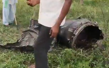 भारतीय वायु सेना का फाइटर जेट क्रैश ,  मलबे से दो शव बरामद