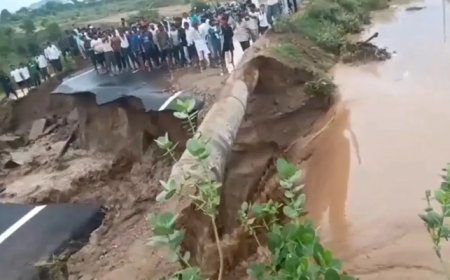 उद्घाटन से पहले ही बह गई नई बनी सड़क, 6 महीने पहले हुई थी तैयार