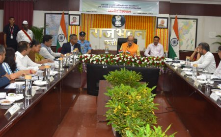 केवल रिर्पाेर्ट पर निर्भर न रहें, निचले स्तर पर जाकर योजनाओें का क्रियान्वयन देखें