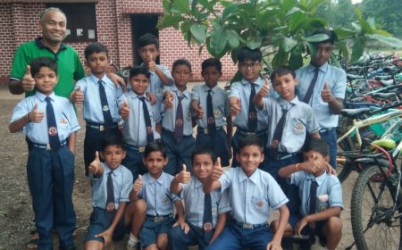 हरेली  पर्व में  पर्यावरण संरक्षण व हरियाली को बढावा देने सेजेश अमलेश्वर में किया गया पौधारोपण