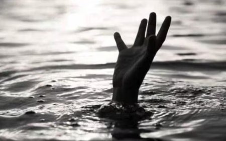 गंगा नदी में नाव पलटी: 31 लोग थे सवार, 4 युवक डूबे, 1 शव बरामद