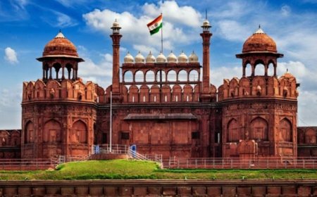 लालकिले की सुरक्षा में फिर सेंध, विस्फोटक लेकर घुसा डमी आतंकी