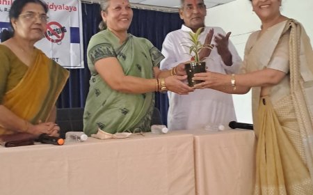 गुरुकुल महिला महाविद्यालय में "एंटी रैगिंग डे" का सफल आयोजन