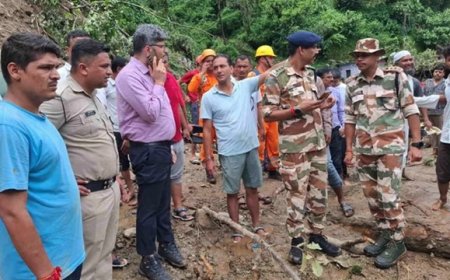 देर रात फटा बादल: कई घरों में घुसा मलबा, दो लापता