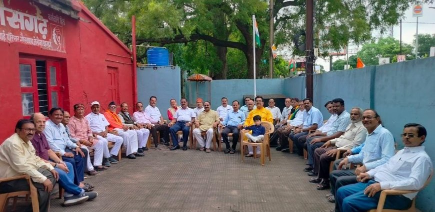 भारतीय राज्य पेंशनर्स महासंघ और राज्य कर्मचारी संघ ने स्वतंत्रता दिवस संयुक्त रूप से मनाया