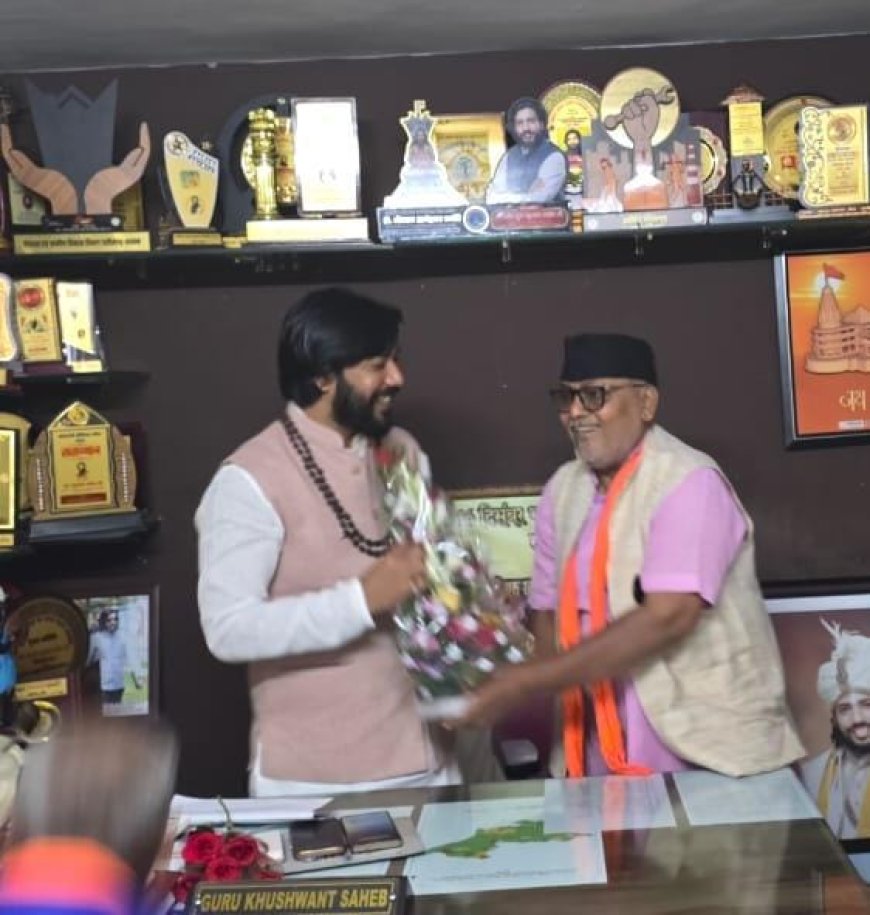 भारतीय राज्य पेंशनर्स महासंघ छत्तीसगढ़ प्रदेश के प्रांताध्यक्ष वीरेन्द्र नामदेव ने कौशल विकास तकनीकी शिक्षा रोजगार तथा अनुसूचित जाति विकास मंत्री गुरु श्री खुशवंत साहेब से उनके निजी निवास में सौजन्य भेंट