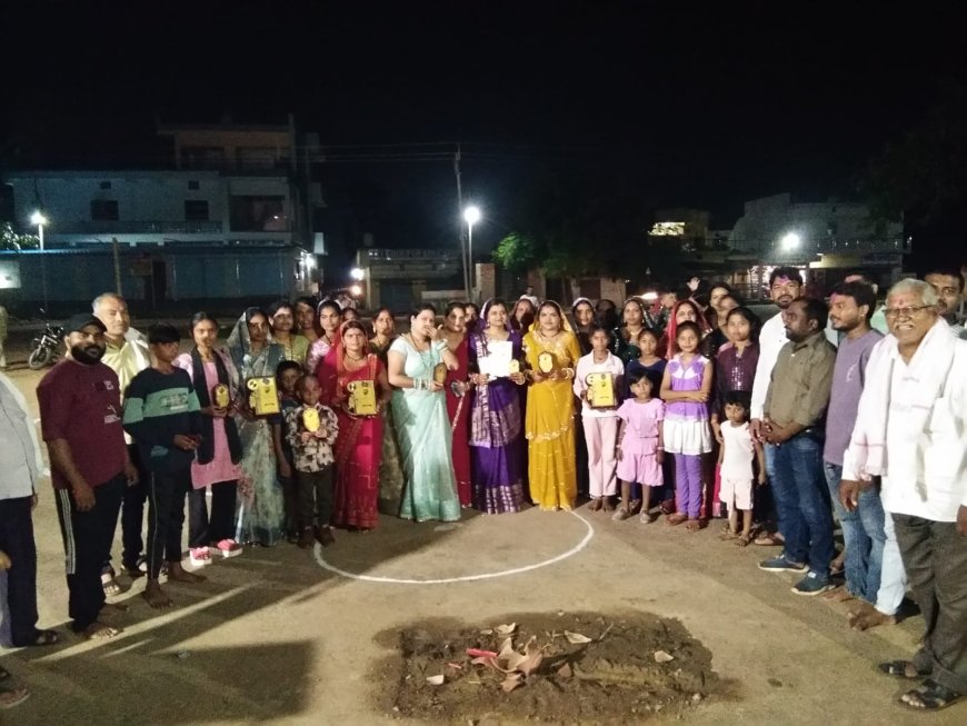 तीज उत्सव पर अमलेश्वर पालिका के भक्त माता कर्मा वार्ड 8 में खेलकूद का हुआ  भव्य आयोजन ,अलग अलग खेलो में स्थान बनाकर वंदना साहू  रही टाप पर