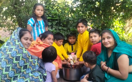 टब में  श्री गणेश विसर्जन कर पर्यावरण संरक्षण का दिया संदेश ,साहू परिवार के पहल से अन्य लोग भी प्रेरित होंगे और पर्यावरण संरक्षण में अपना योगदान देंगे