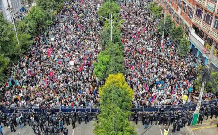 नेपाल में सोशल मीडिया बैन के बाद भड़की हिंसा, 25 की मौत