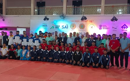 योग भारतीय संस्कृति की धरोहर है, जो युवाओं को स्वस्थ, अनुशासित और आत्मविश्वासी बनाता है-विजय बघेल