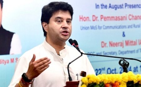 भारत में महिला पायलटों की संख्या बढ़ रही है: सिंधिया