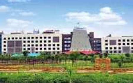 छत्तीसगढ़ मंत्रालय संघ के पदाधिकारियों ने कैशलेस चिकिसा सुविधा मुहैया कराने हेतु सौंपा ज्ञापन