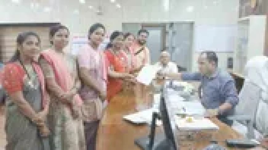 चक्रधर समारोह में स्थानीय कलाकारों की अनदेखी का विरोध : जोहार छत्तीसगढ़ पार्टी ने निकाली रैली, कलेक्टर को सौंपा ज्ञापन, कहा – छत्तीसगढ़िया कलाकारों की उपेक्षा बर्दाश्त नहीं