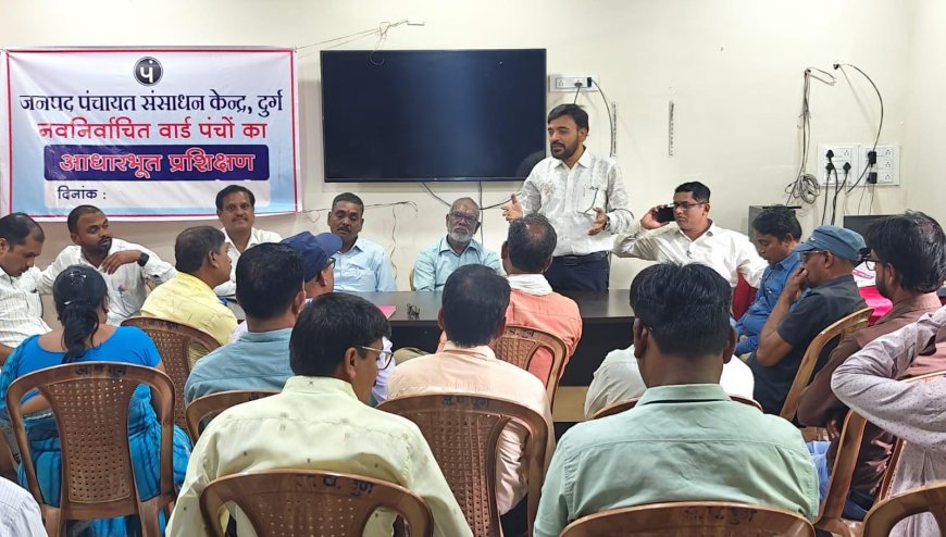 आयुष्मान कार्ड सहित गैर विभागीय कार्यो से अलग रखने पँचायत सचिवों ने दिया ज्ञापन