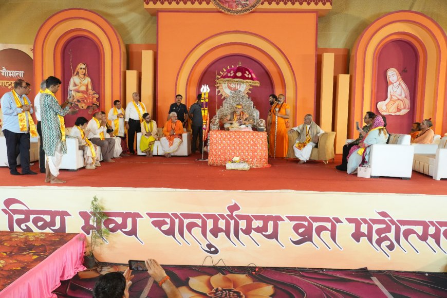 चूंकि सिंध ज्योतिर्मठ के दायित्व अंतर्गत है अतः सिंधी समाज ज्योतिर्मठ के शंकराचार्य स्वामीश्री अविमुक्तेश्वरानन्द महाराज से जुड़े : साईं मसन्द