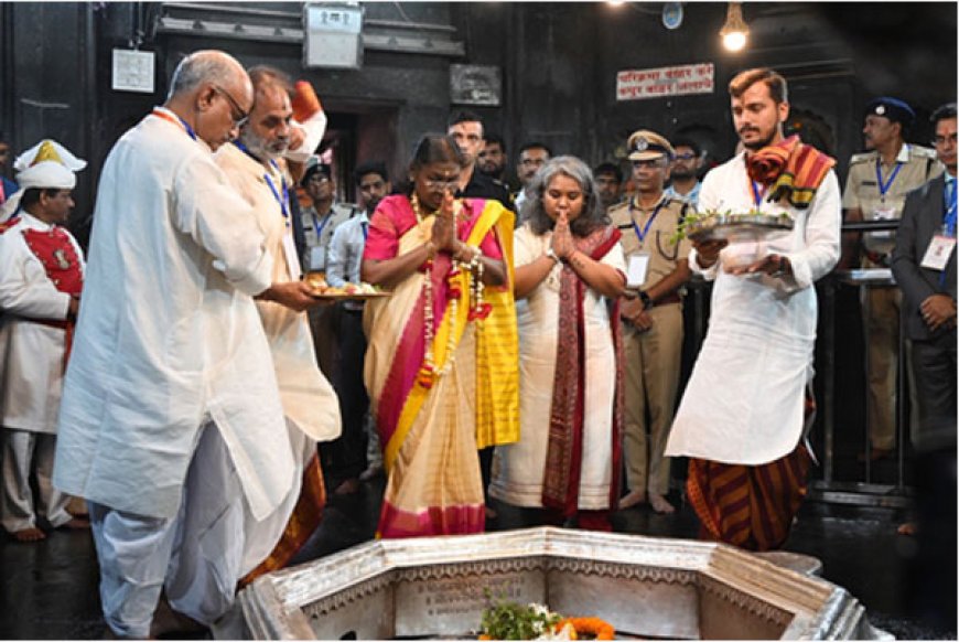 पूर्वजों की मोक्ष प्राप्ति की कामना के साथ राष्ट्रपति ने किया पिंडदान