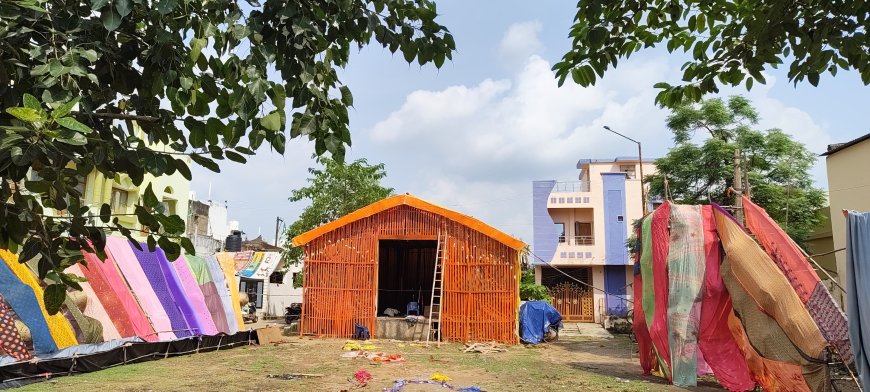 दंतेवाड़ा मंदिर की तर्ज पर स्थल झांकी बनाया गया