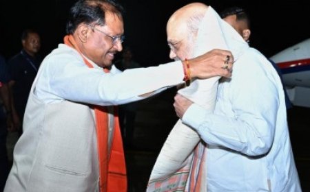 केंद्रीय गृह मंत्री अमित शाह का मुख्यमंत्री ने स्वामी विवेकानंद विमानतल पर किया आत्मीय स्वागत