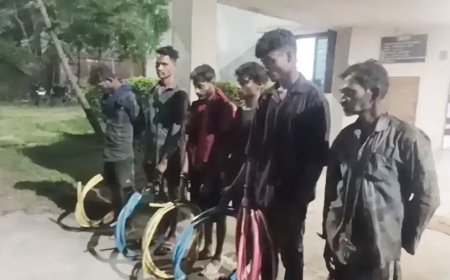 चोरी का अनोखा मामला, चोरी करने घुसे चोर खुद ही सुरंग में फंस गए