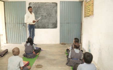 एकलशिक्षकीय विद्यालय तराईमार में आई नई रोशनी