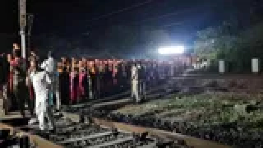 आस्था और परंपरा के संगम के आगे आज भी रुक जाते हैं रेलों के पहिए