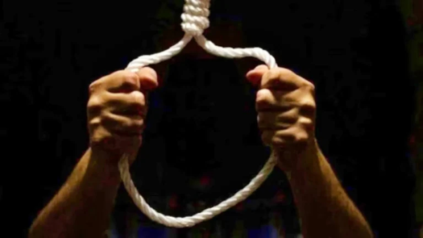 महिला यूट्यूबर की मिली फंदे पर झूलती लाश, मां ने अन्य यूट्यूबर पर लगाया हत्या का आरोप; FIR दर्ज