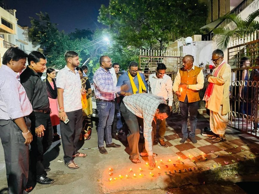 वक्ता मंच द्वारा वृद्धाश्रम में दीपावली मिलन:_"दीप केवल घरों को नहीं, दिलों को भी रोशन करते है"_