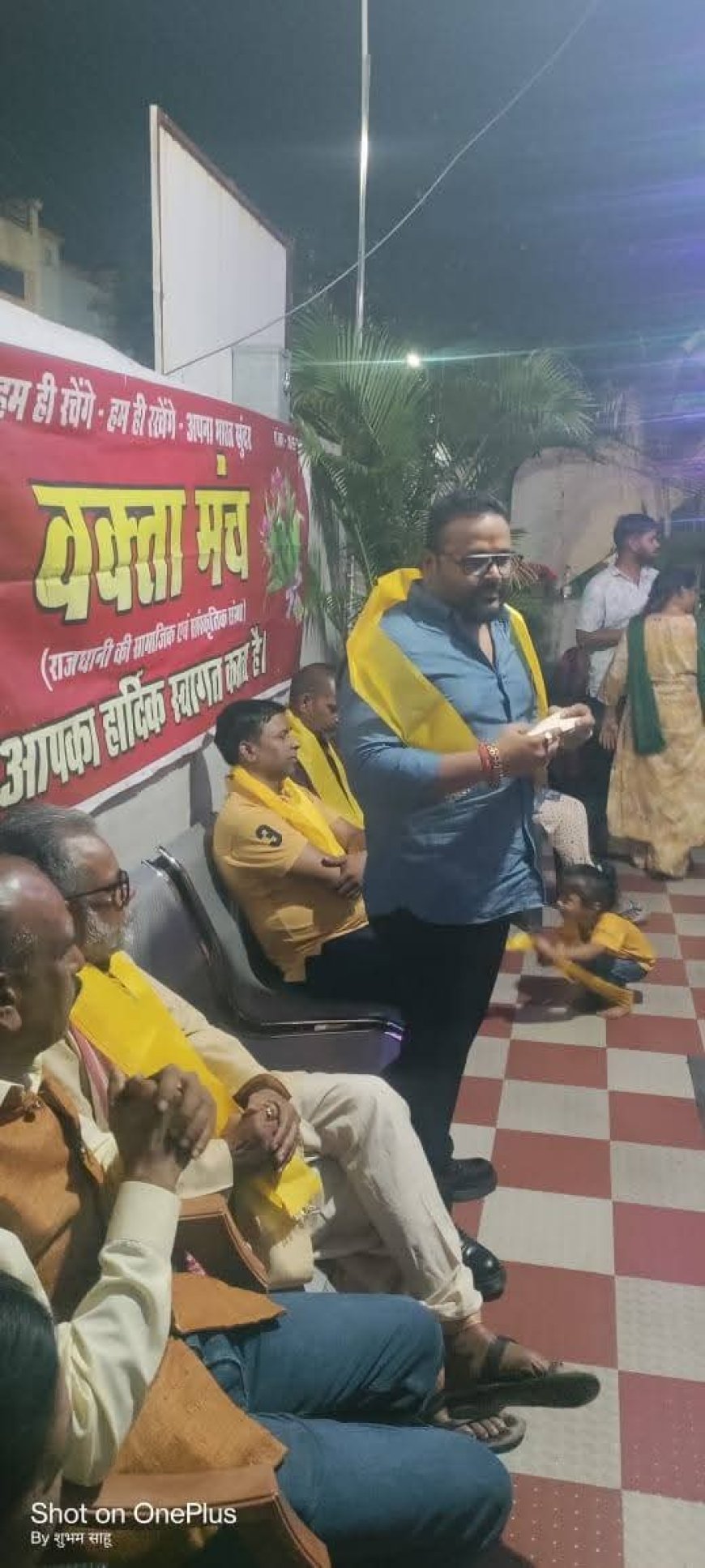 वक्ता मंच द्वारा वृद्धाश्रम में दीपावली मिलन:_"दीप केवल घरों को नहीं, दिलों को भी रोशन करते है"_