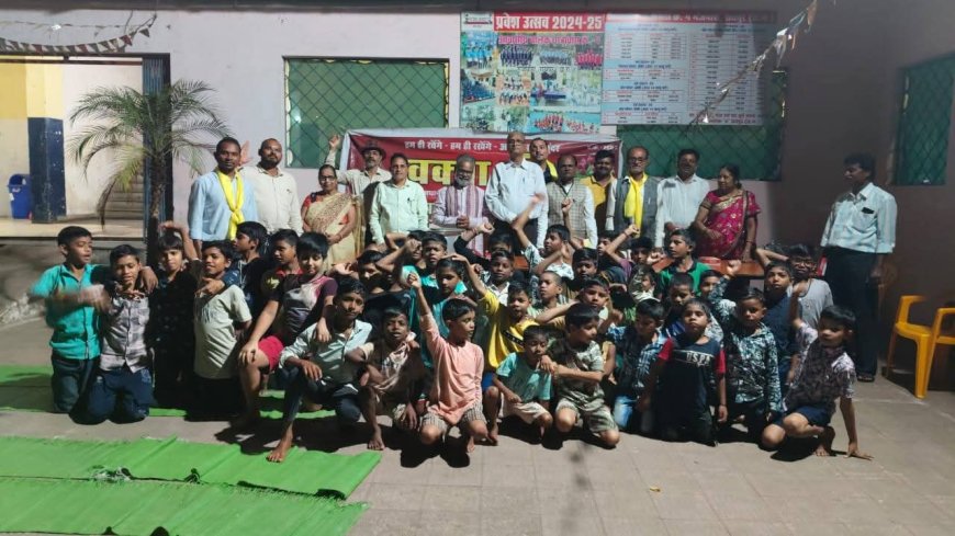 एक दीवाली खुशियों वाली.... वक्ता मंच आवासीय बालक छात्रावास पहुंचा, दीपावली की खुशियों पर सबका अधिकार है