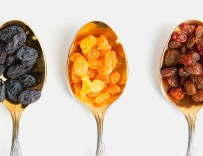 क्या आप भी असली और नकली किशमिश को पहचानने में हो जाते हैं कन्फ्यूज, तो चिंता करने की कोई जरूरत नहीं….