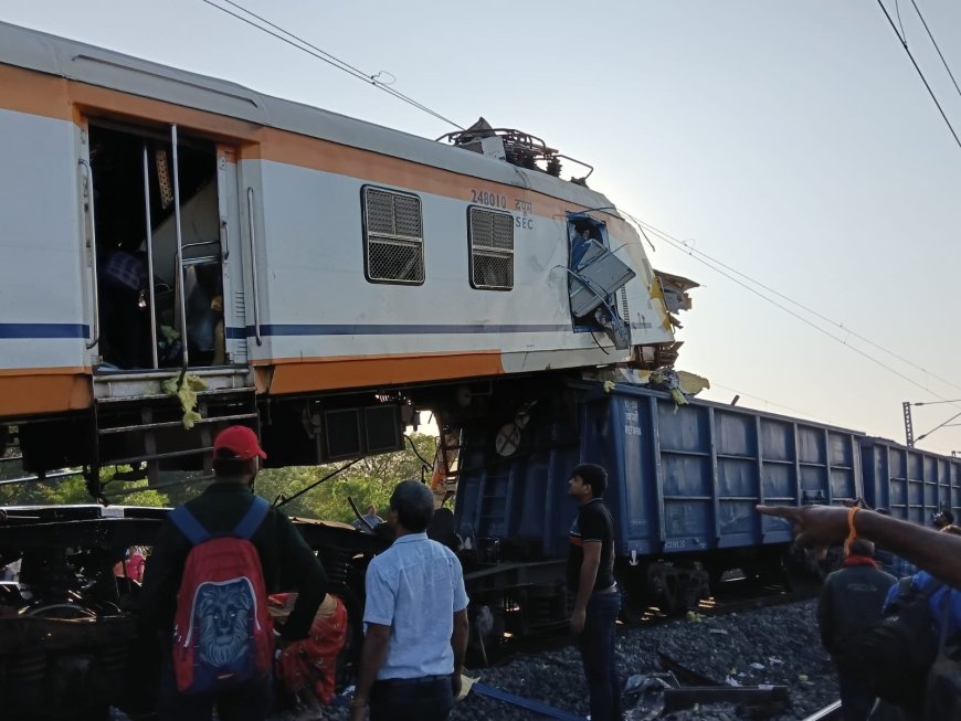 *Bilaspur Train Accident update : बिलासपुर में बड़ा ट्रेन हादसा! पैसेंजर और मालगाड़ी की आमने-सामने टक्कर*