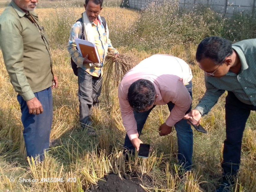 डी एम महासमुंद ने अवैध करणी कृपा पवार प्रायवेट लिमिटेड के प्रदूषण से  किसानों की फसलें नष्ट होने की जाँच शासकीय क़ृषि विभाग के टीम द्वारा किया गया दर्जनों किसानों का फसल नष्ट होना पाया गया, किसानों ने नारेबाजी किया, डी एम ने दिए हैँ अवैध कारखाना बंद करने के निर्देश किसान आंदोलन जारी-किसान मोर्चा