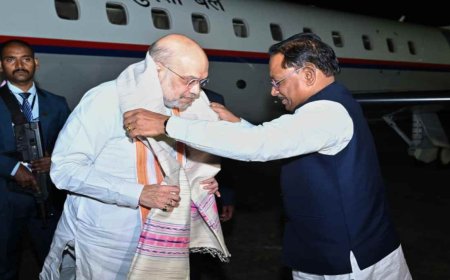केंद्रीय गृहमंत्री अमित शाह पहुंचे रायपुर, कल बस्तर ओलंपिक के समापन समारोह में होंगे शामिल, एयरपोर्ट पर सीएम समेत अन्य नेताओं ने किया स्वागत