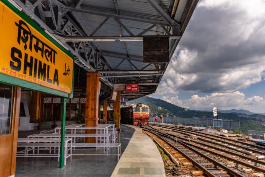 जान की परवाह नहीं?शिमला में चलती टॉय ट्रेन से आखिर क्यों कूद रहे पर्यटक