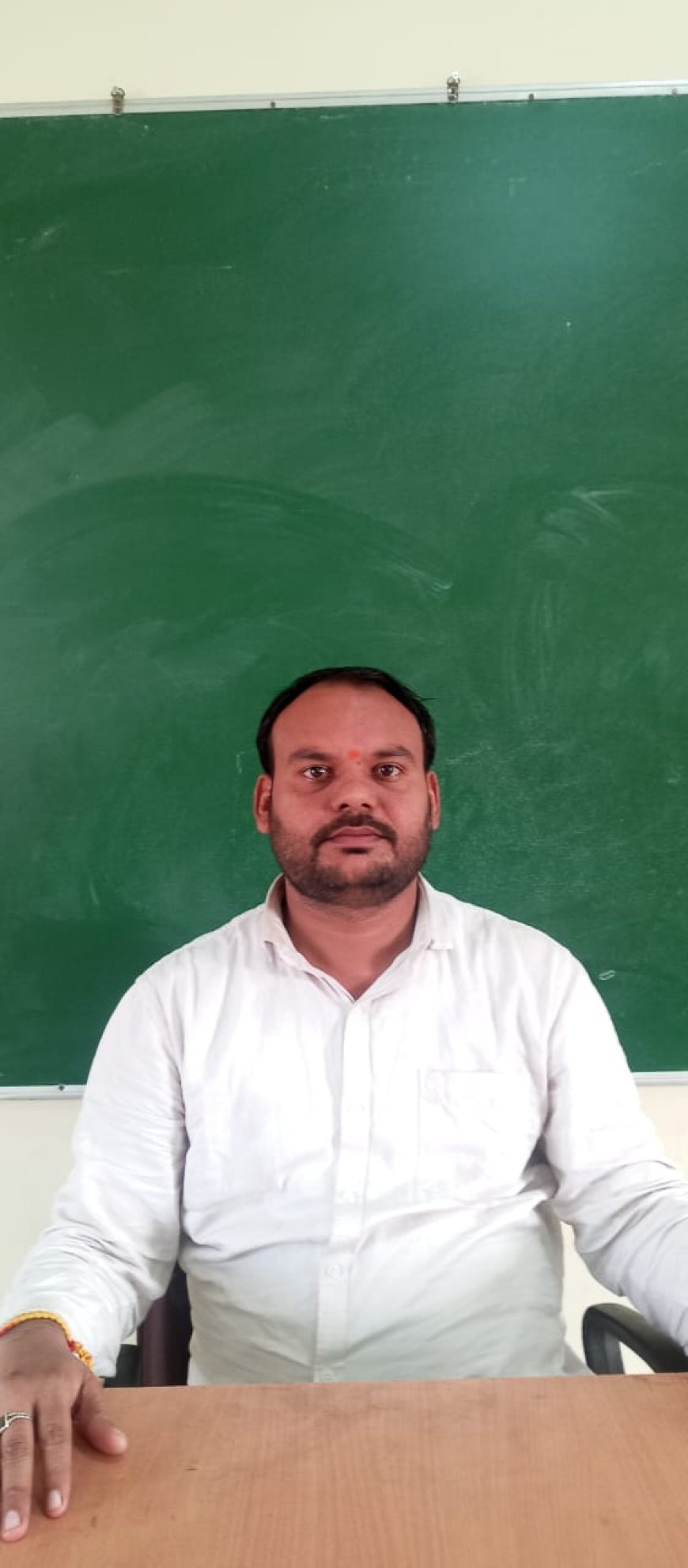 *29 से 31 दिसंबर तक जिला स्तरीय कलम बंद काम बंद आंदोलन में शिक्षक एलबी  संवर्ग होंगे शामिल*