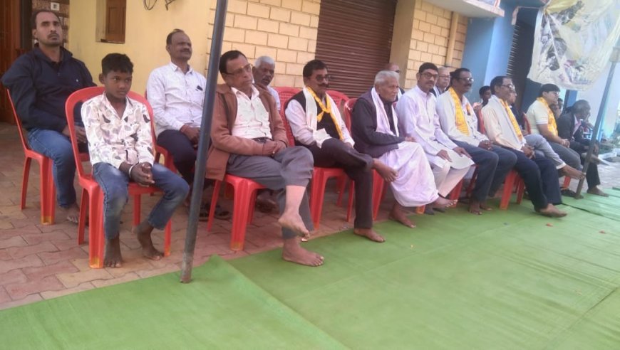 भागवत कथा में पुतना उद्धार , श्रीकृष्णा लीला ,दही हंडी लूट का विस्तार से व्याख्या कर , दर्शको को  श्रवण कराये  , आचार्य रोशन द्विवेदी जी महाराज