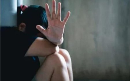 खुद को कुंवारा बताकर भरोसे का   उठाया फायदा , और जब सच्चाई सामने आई तो   महिला  के पैरों तले जमीन खिसक गई