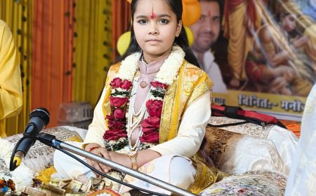 *सुश्री अंशिका देवी का ग्राम महुदा में चल रहा दश दिवसीय रामकथा का आयोजन*