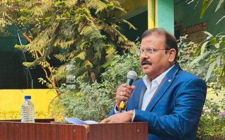 रॉयल कॉलेज ऑफ फार्मेसी में 77वां गणतंत्र दिवस हर्षोल्लास के साथ मनाया गया