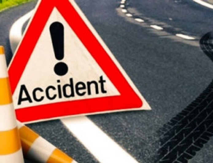 कार और ट्रक की भिड़ंत, 6 महिलाओं की मौत, शोक सभा से लौट रहे थे