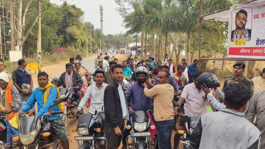 छत्तीसगढ़ राज्य अक्षय ऊर्जा विकास अभिकरण (क्रेडा) के अंतर्गत कार्यरत क्लस्टर टेक्नीशियन प्रहलाद सिंह ठाकुर की स्मृति में   छ.ग. क्रेडा कलस्टर टेक्नीशियन संघ के द्वारा निःशुल्क हेलमेट वितरण किया गया