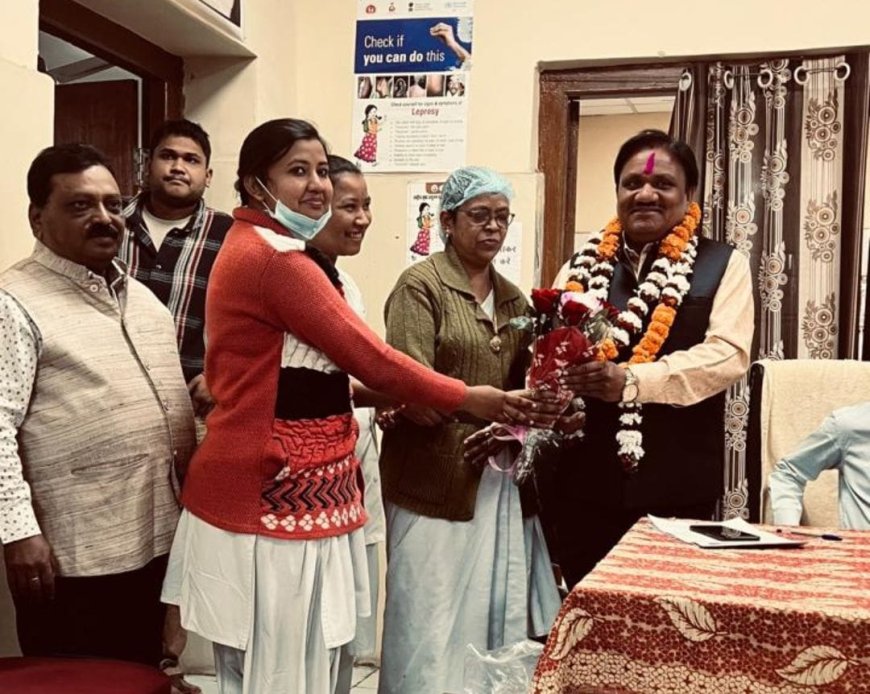 अश्वनी चेलक के प्रदेश अध्यक्ष निर्वाचित होने पर जिला चिकित्सालय परिसर में स्वागत
