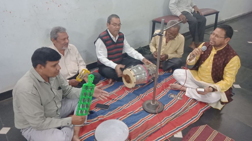 *शिवपार्क कॉलोनी अमलेश्वर में हुआ बसंत पंचमी के अवसर पर मां सरस्वती पूजन वंदन भजन कार्यक्रम का आयोजन*