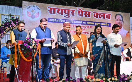 प्रेस लोकतंत्र का चौथा स्तंभ, पत्रकार लोकतंत्र के सच्चे सेनानी: मुख्यमंत्री