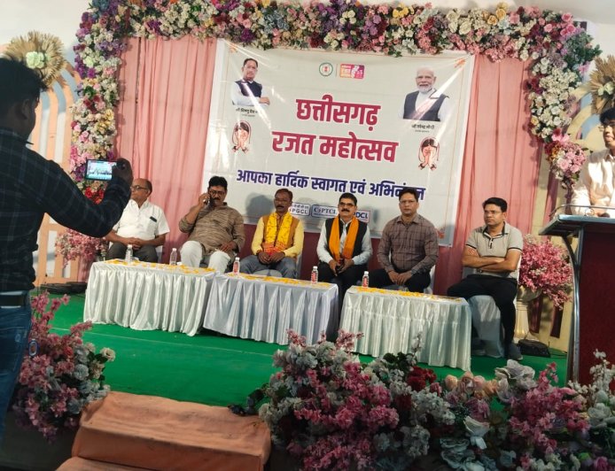 *छत्तीसगढ़ स्टेट पॉवर डिस्ट्रीब्यूशन कंपनी लिमिटेड रायगढ़ ने किया डॉ.मनीषा त्रिपाठी को सम्मानित*